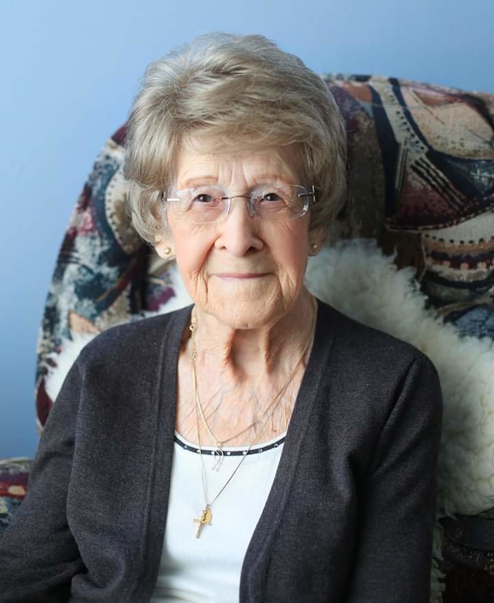 Eva Breault