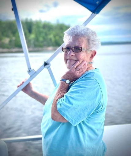 Jean Simms (nee Burlanyette)